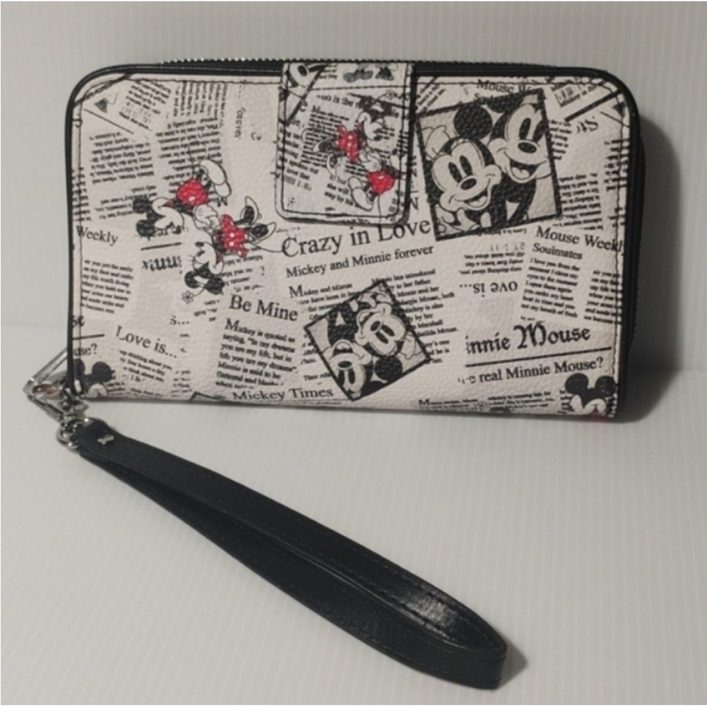 ❤️🐭Disney Parks Mickey & Minnie Crazy in Love Newsprint Wallet Wristlet🐭❤️